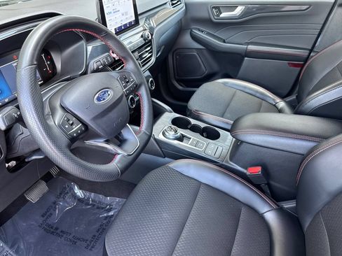 Used 2025 Ford Escape ST-Line FWD image 9