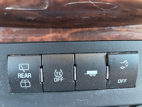 Used 2013 Buick Enclave Leather w/ Trailering Provision Package FWD image 24