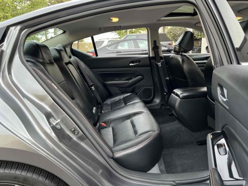 Used 2023 Nissan Altima 2.5 SR w/ SR Premium Package image 42