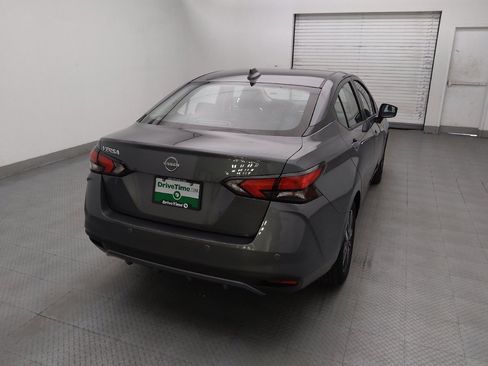 Used 2025 Nissan Versa SV FWD image 7