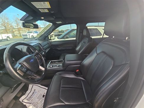 Used 2021 Ford Expedition Limited image 13