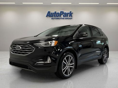 Certified 2021 Ford Edge Titanium w/ Canadian Touring Package image 3