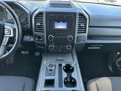 Used 2018 Ford Expedition XLT w/ Cargo Package image 15