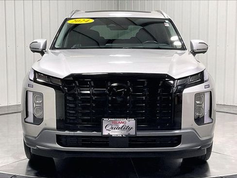Used 2024 Hyundai Palisade Limited AWD/4WD image 2