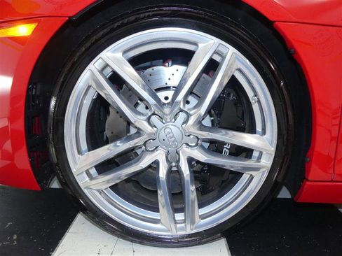 Used 2014 Audi R8 V8 w/ Convenience Package image 27
