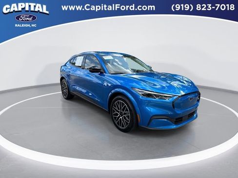 Certified 2025 Ford Mustang Mach-E Premium AWD/4WD image 2
