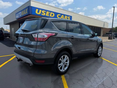 Used 2017 Ford Escape SE AWD/4WD image 5