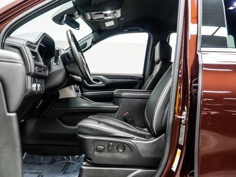 Used 2023 GMC Yukon SLT image 34