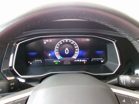 Used 2024 Volkswagen Jetta SE image 7