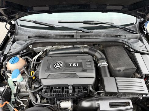 Used 2013 Volkswagen Jetta GLI Autobahn FWD image 39