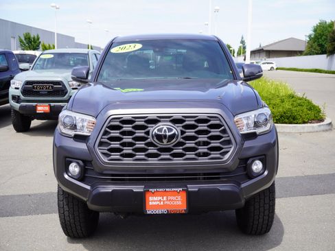 Used 2023 Toyota Tacoma TRD Off-Road AWD/4WD image 6
