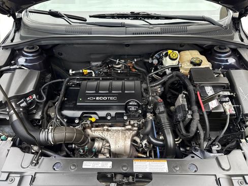 Used 2015 Chevrolet Cruze LT image 14