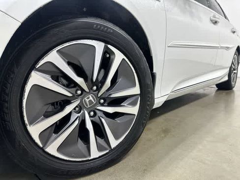 Used 2019 Honda Accord Touring image 29