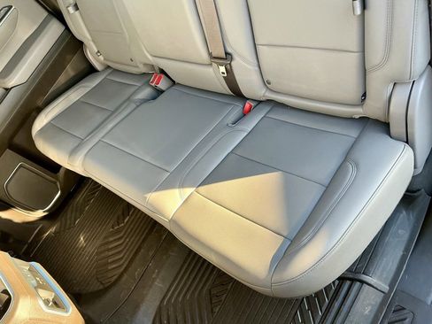 Used 2022 Chevrolet Silverado 1500 LTZ w/ LTZ Premium Package image 31