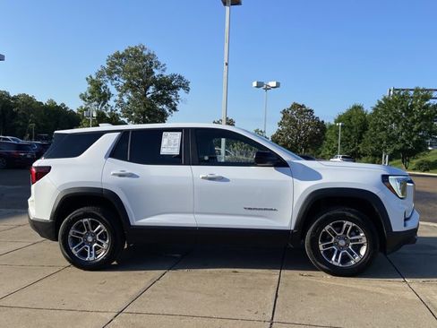 Used 2025 GMC Terrain Elevation AWD/4WD image 15