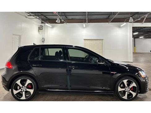Used 2016 Volkswagen GTI SE FWD image 9