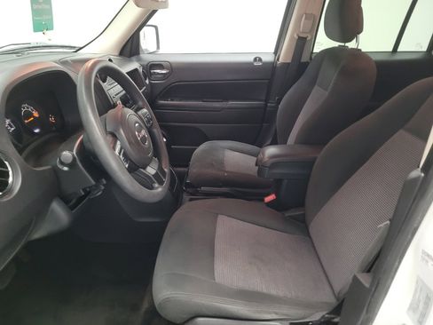 Used 2016 Jeep Patriot Sport w/ Power Value Group AWD/4WD image 17