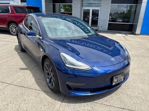 Used 2018 Tesla Model 3 Long Range AWD/4WD image 2