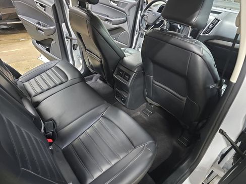 Used 2023 Ford Edge SEL w/ Convenience Package image 13