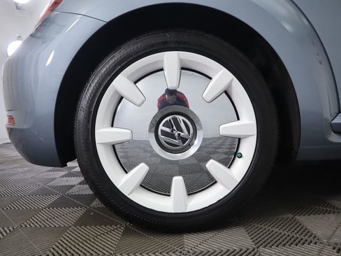 Used 2019 Volkswagen Beetle 2.0T Final Edition SEL image 36