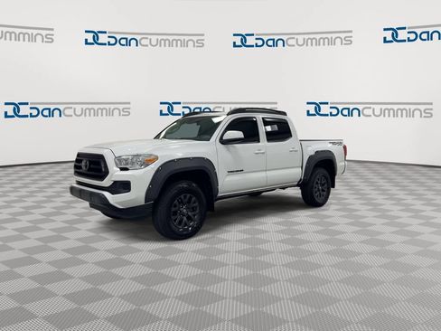 Used 2022 Toyota Tacoma SR AWD/4WD image 4