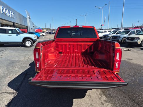 Used 2022 Ford Ranger Lariat w/ Equipment Group 501A High image 4