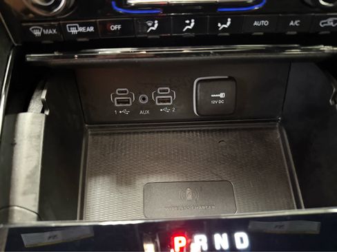 Used 2023 Jeep Grand Cherokee Altitude image 22