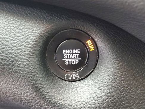 Used 2018 Jeep Cherokee Trailhawk w/ Trailer Tow Group image 31