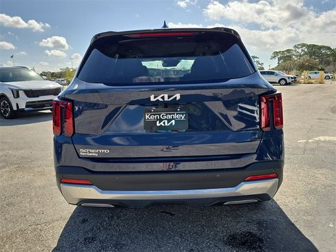 New 2026 Kia Sorento SX image 7