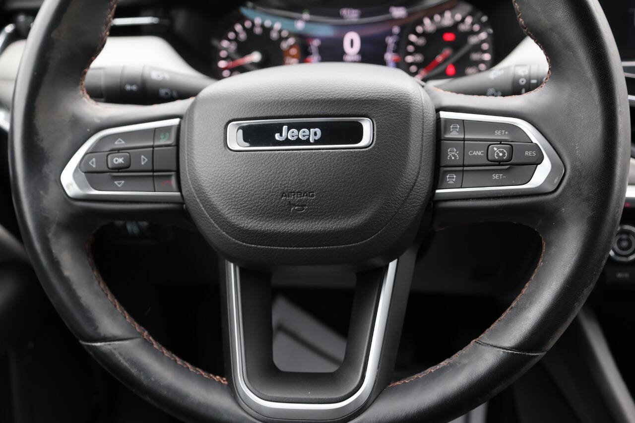 Used 2022 Jeep Compass Limited AWD/4WD image 18