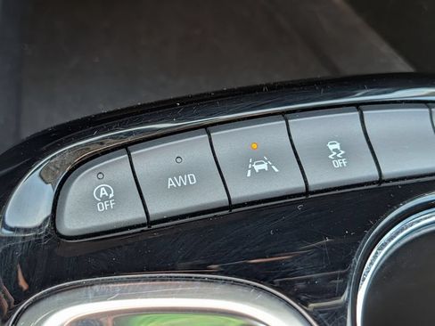 Used 2025 Buick Encore GX Avenir w/ Avenir Convenience Package AWD/4WD image 45