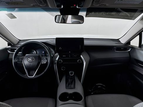 Certified 2024 Toyota Venza LE AWD/4WD image 23