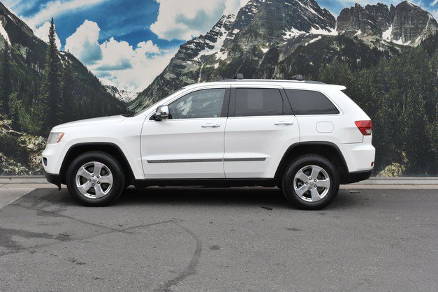 Used 2012 Jeep Grand Cherokee Limited w/ Luxury Group II AWD/4WD image 7