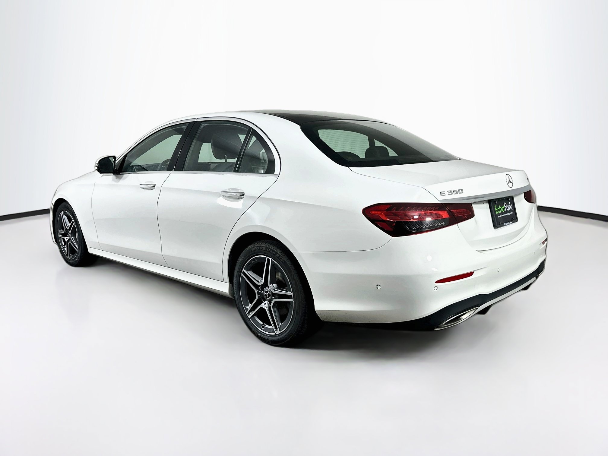 Used 2023 Mercedes-Benz E 350 4MATIC Sedan image 5