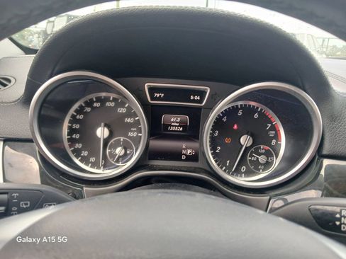 Used 2015 Mercedes-Benz GL 450 4MATIC w/ Parking Assist Package image 31