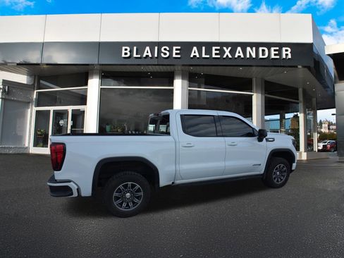 Used 2024 GMC Sierra 1500 AT4 w/ Technology Package image 4