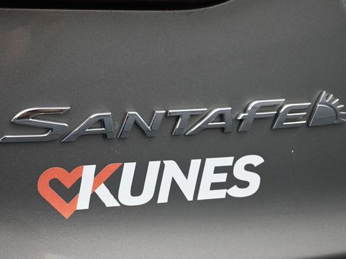 Used 2018 Hyundai Santa Fe Sport w/ 2.4L Value Package 02 FWD image 15