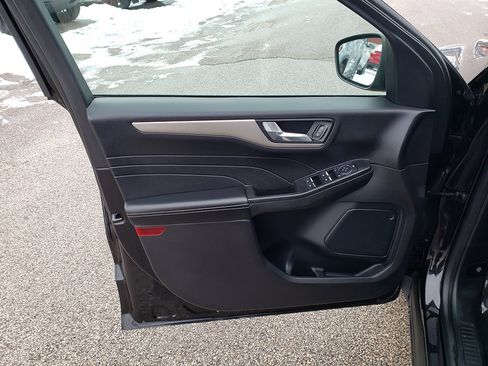 Certified 2021 Ford Escape SE image 10