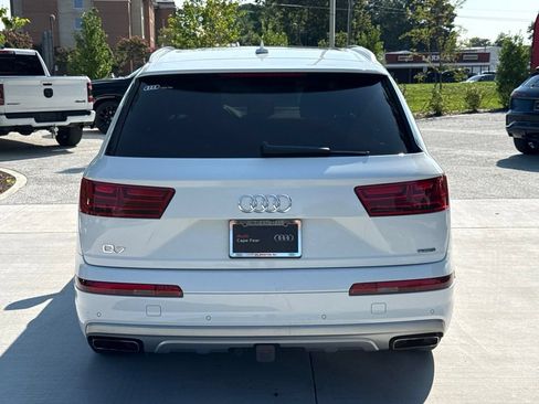 Used 2019 Audi Q7 2.0T Premium Plus w/ Premium Plus Package AWD/4WD image 6