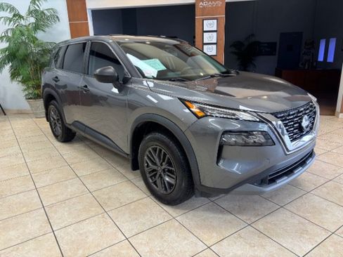 Used 2023 Nissan Rogue S FWD image 1