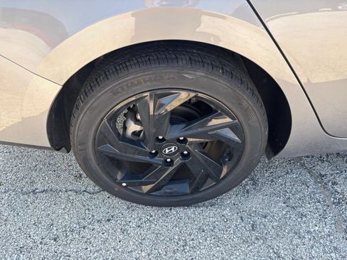 Used 2026 Hyundai Elantra Sport FWD image 29