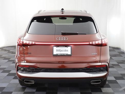 Used 2025 Audi Q5 Premium Plus w/ Premium Plus AWD/4WD image 17