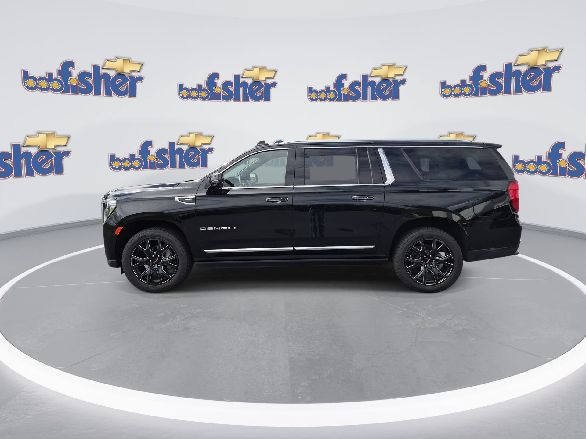 Certified 2023 GMC Yukon XL Denali w/ LPO, Floor Liner Package AWD/4WD image 5