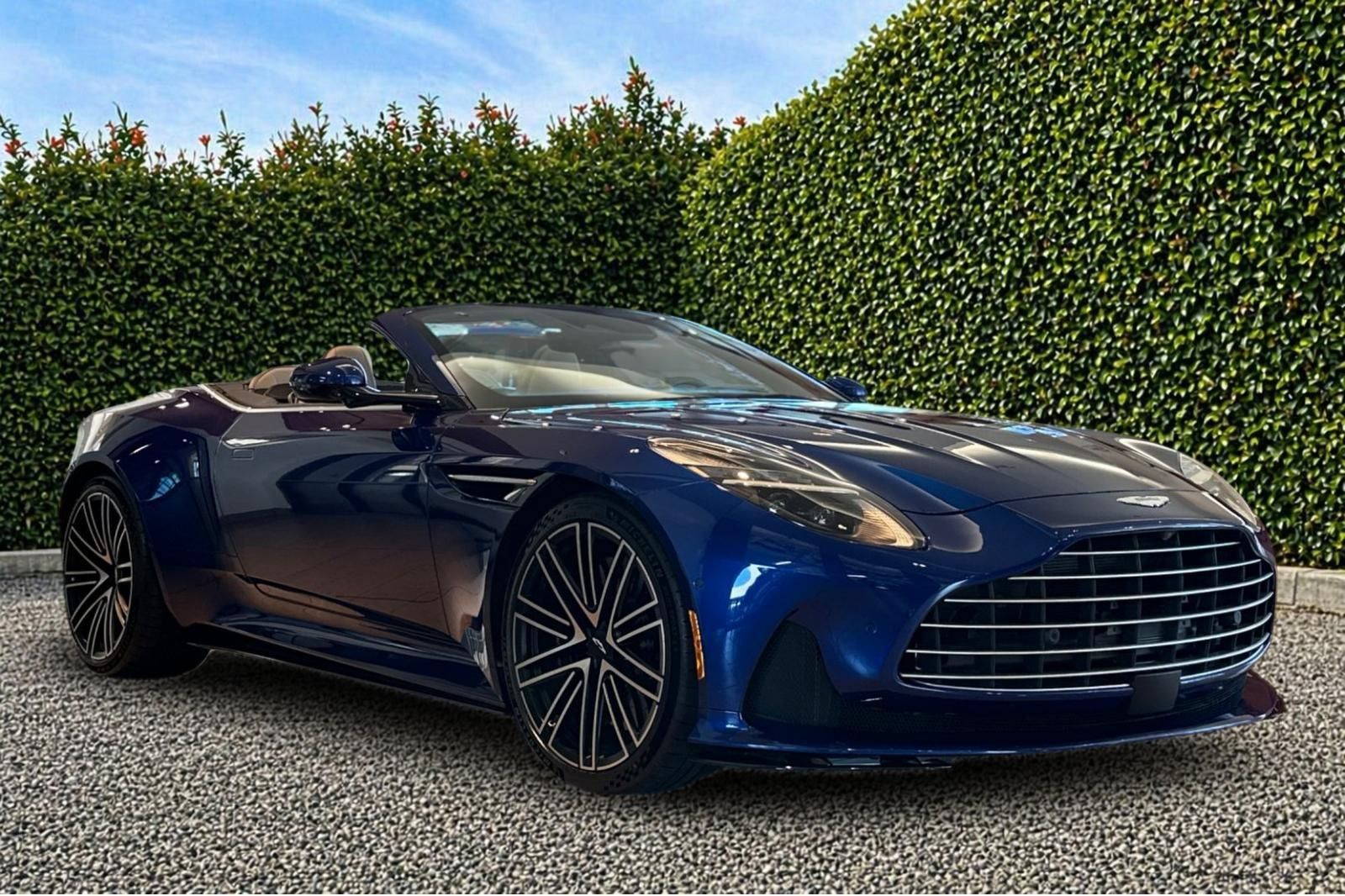Used 2024 Aston Martin DB12 Convertible RWD image 2