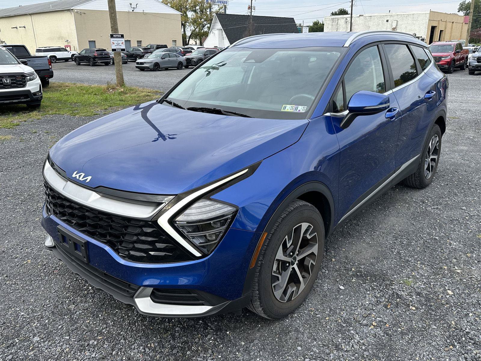 Used 2024 Kia Sportage EX AWD/4WD image 4