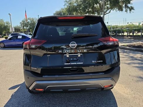 Certified 2023 Nissan Rogue SL w/ SL Premium Package AWD/4WD image 7