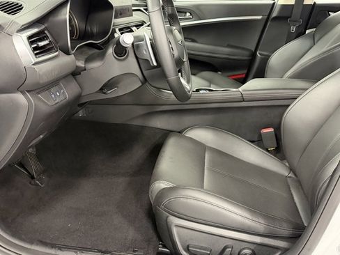 New 2026 Genesis G70 2.5T image 11