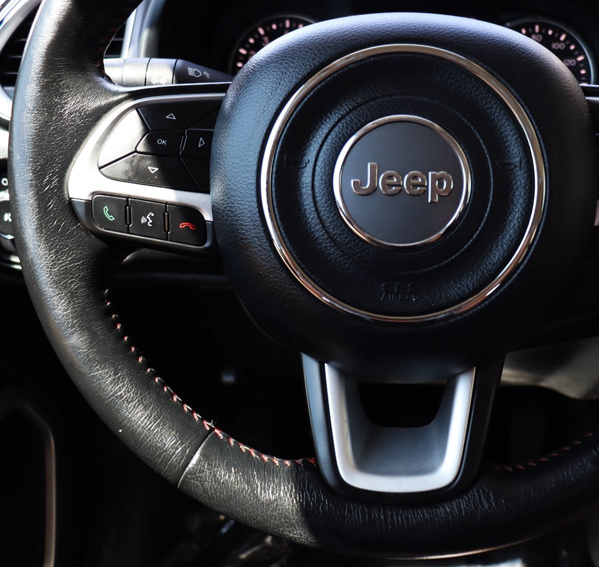 Used 2021 Jeep Renegade Latitude w/ Convenience Group FWD image 52