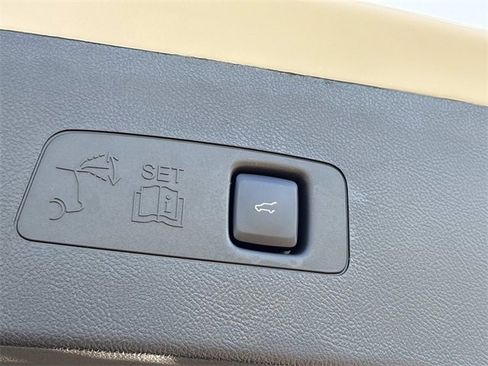 New 2026 Lincoln Corsair Reserve image 13