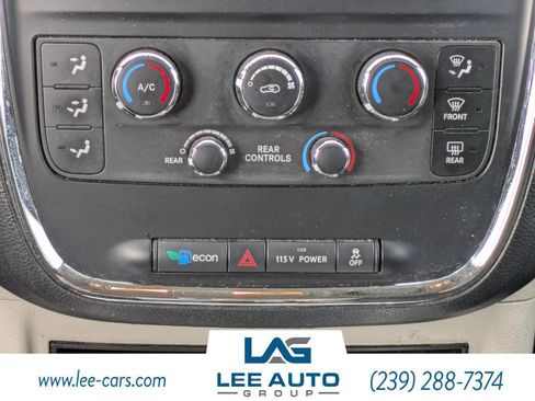 Used 2013 Dodge Grand Caravan SXT w/ Entertainment Group 1 FWD image 18